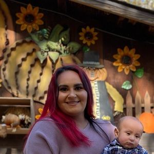 Meet your Posher, Danielle